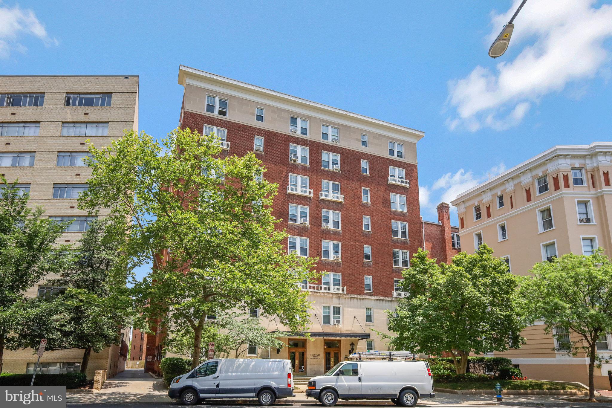 1954 Columbia Road Northwest, Unit 101 Washington, DC 20009 - Photo 3 of 37 Gallery Image 3