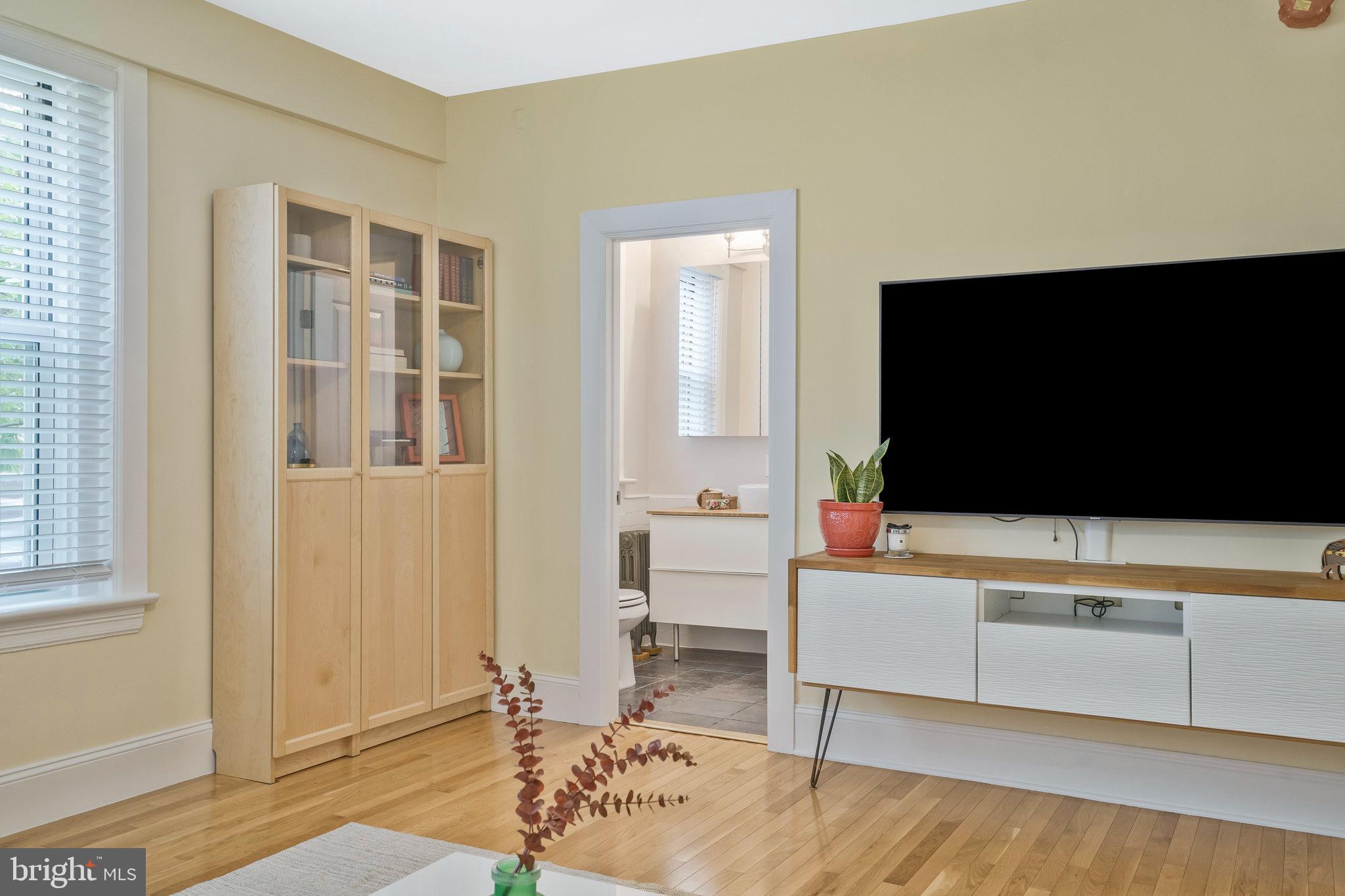 1954 Columbia Road Northwest, Unit 101 Washington, DC 20009 - Photo 9 of 37 Gallery Image 9