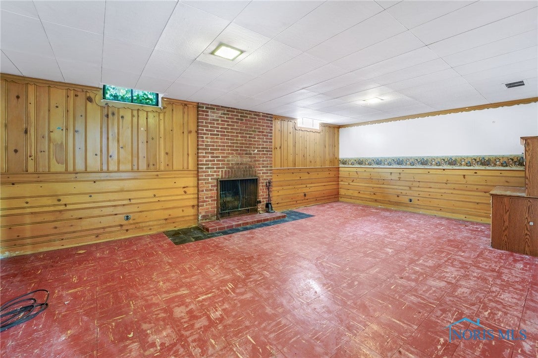 4157 Elmhurst Road Toledo, OH 43613 - Photo 16 of 21 Basement Rec Rm