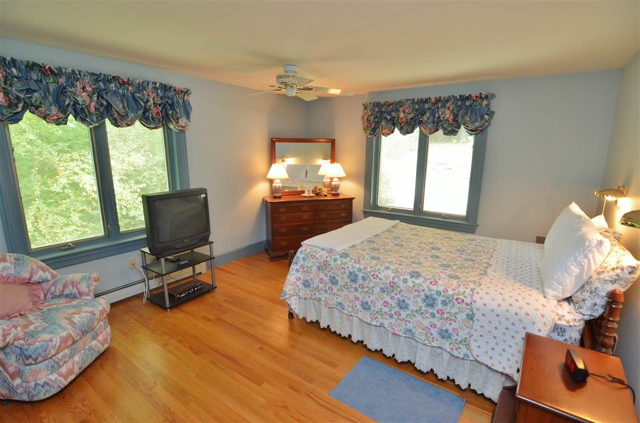 94 Jobs Creek Road Sunapee, NH 03782 - Photo 16 of 35