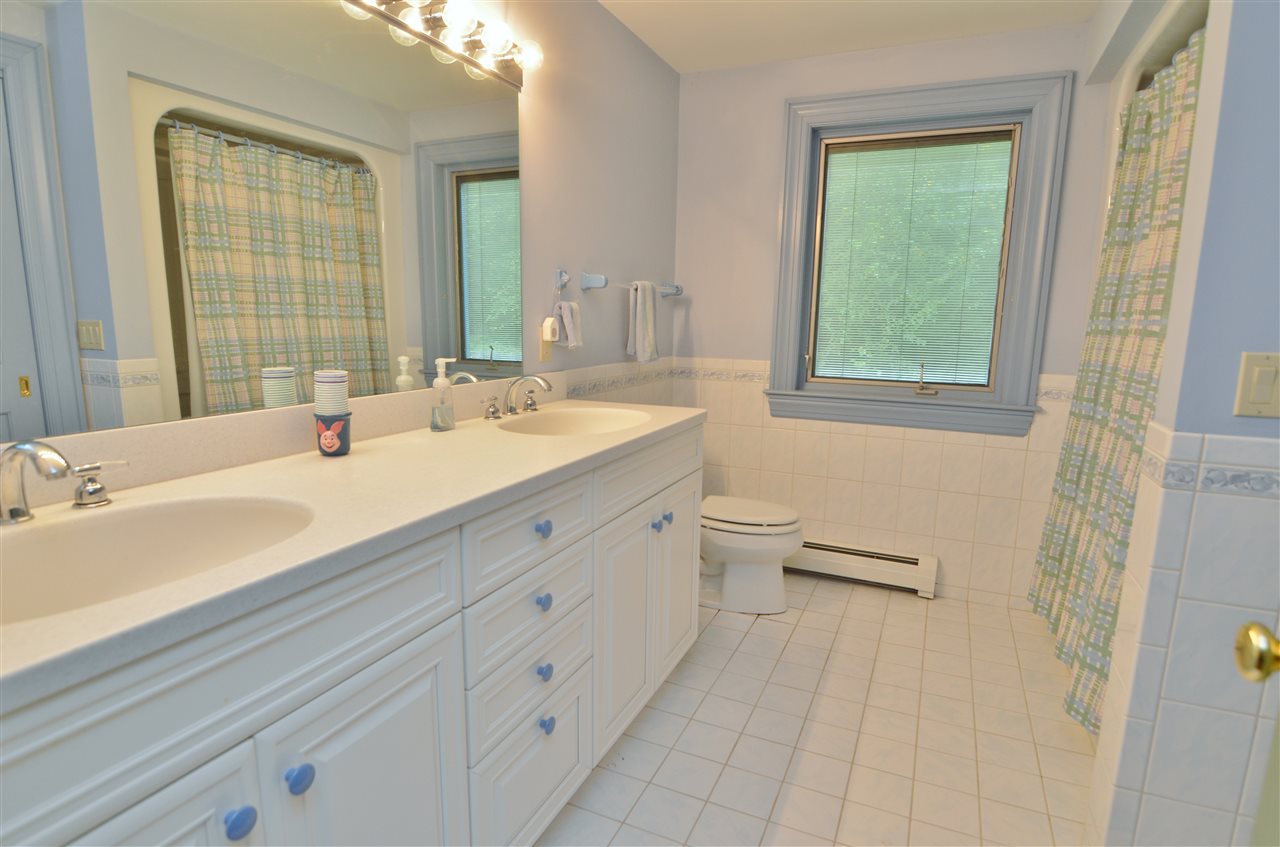 94 Jobs Creek Road Sunapee, NH 03782 - Photo 21 of 35