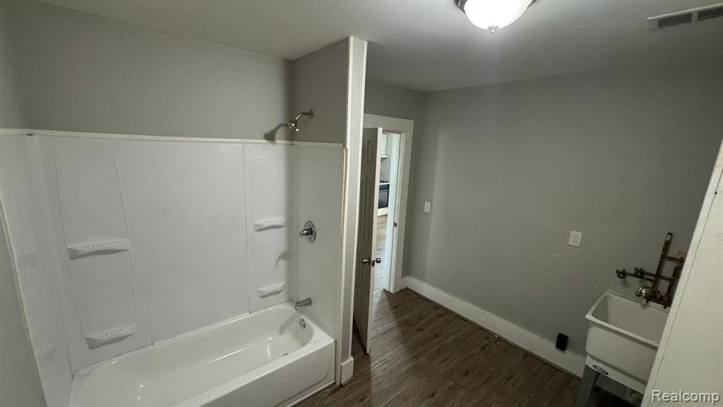 253 Beechwood Street River Rouge, MI 48218 - Photo 7 of 25