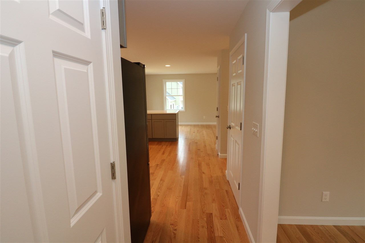 10 French Road, Unit 102 Epping, NH 03042 - Photo 21 of 37