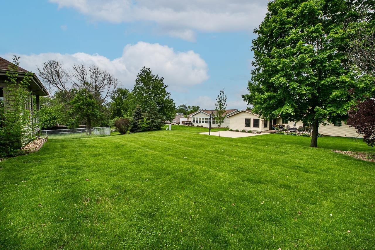2120 Crown Point Road Dubuque, IA 52002 - Photo 42 of 44 Gallery Image 42