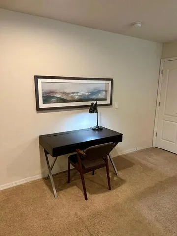 a view of livingroom with furniture