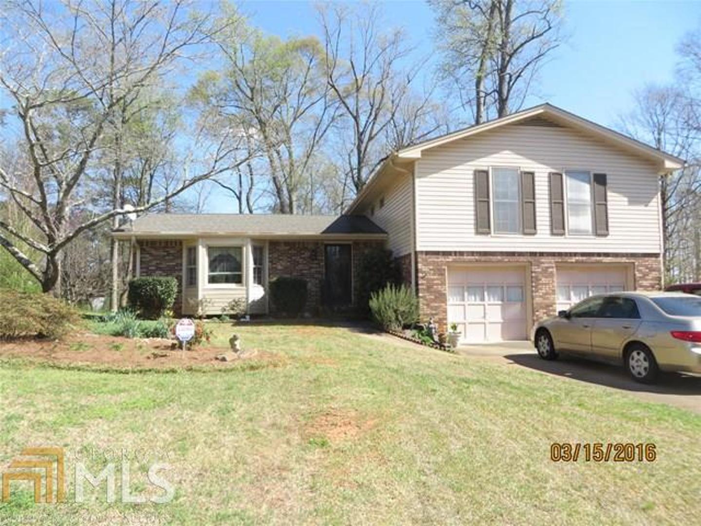 1339 Sanden Ferry, Unit 60 Decatur, GA 30033 - Photo 1 of 1 a house view with a outdoor space