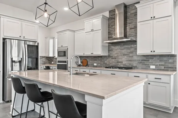 $725,000 | 124 Low River Lane, Georgetown, TX 78628