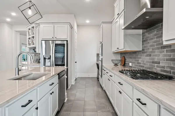 $725,000 | 124 Low River Lane, Georgetown, TX 78628