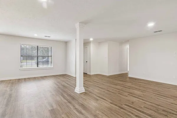 $265,000 | 305 James Street, Winnie, TX 77665