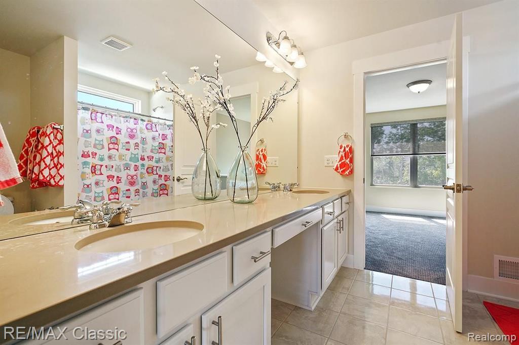 1475 Hickory Ridge Court South Canton, MI 48187 - Photo 25 of 32