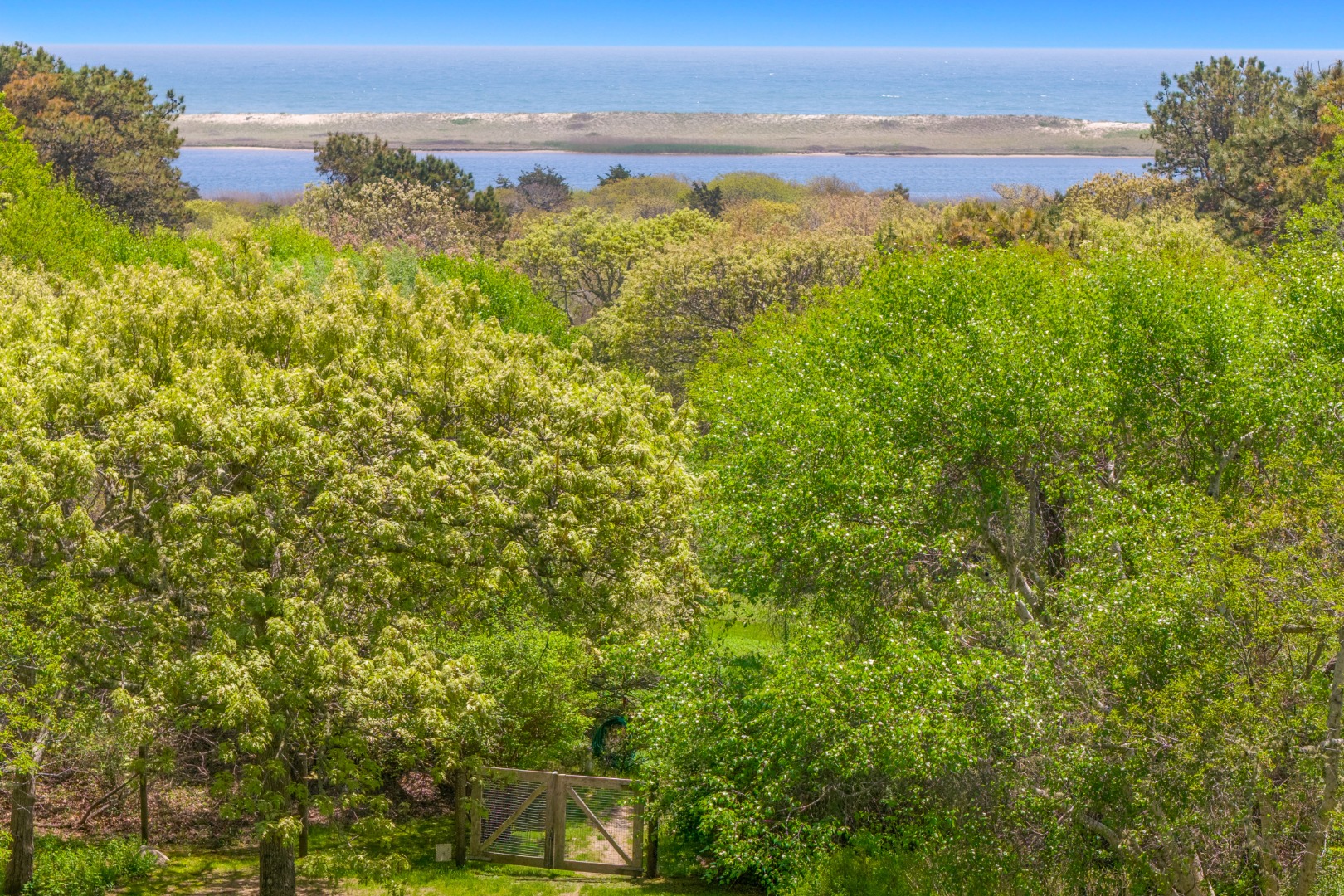 308 S Road Chilmark, MA 02535 - Photo 7 of 41