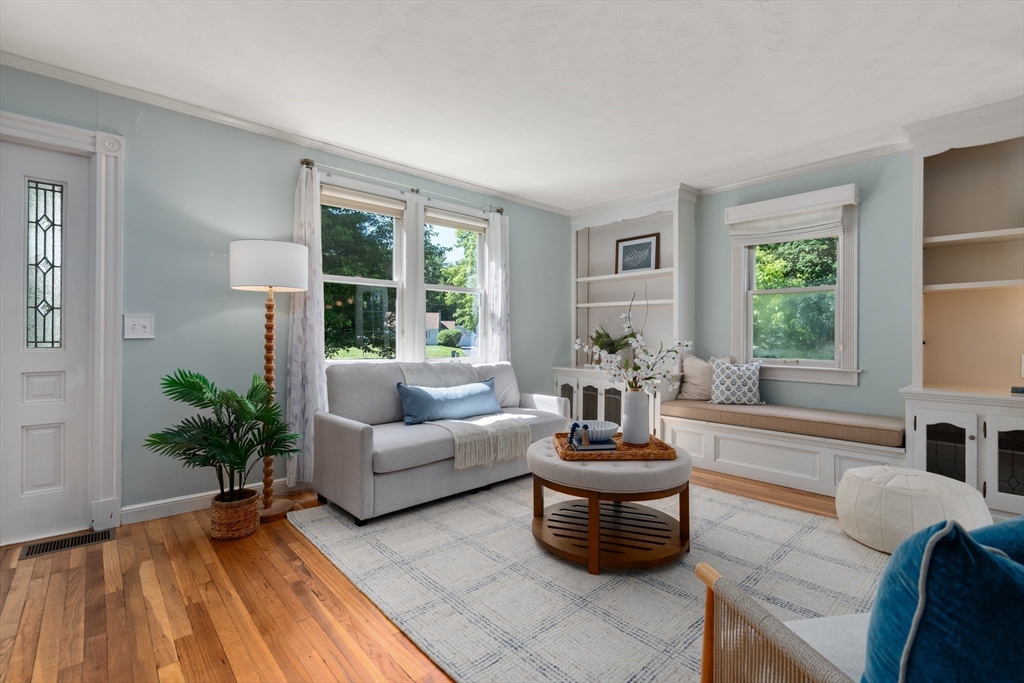 19 Jefferson Road Northborough, MA 01532 - Photo 4 of 32
