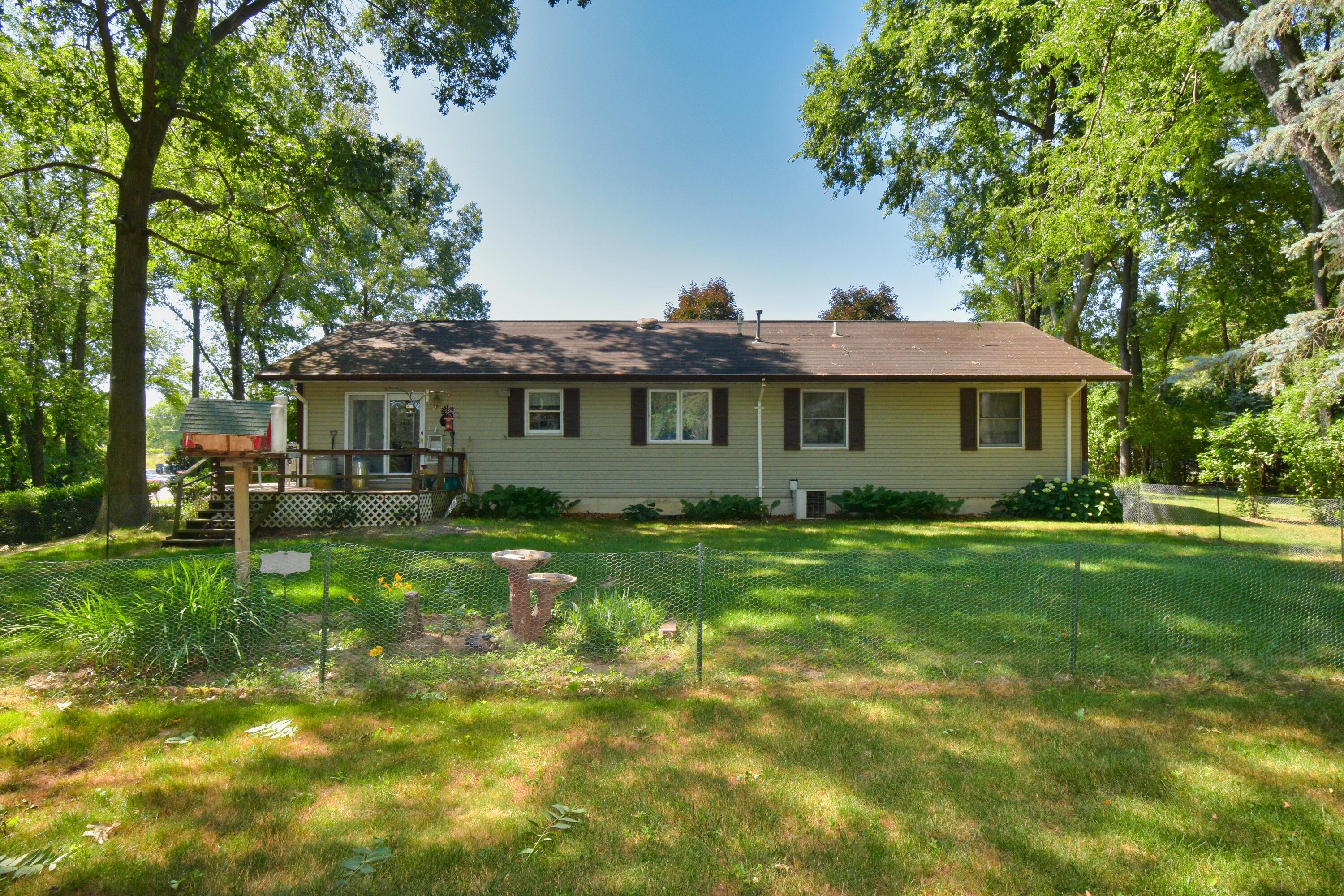 2519 Juniper Road Niles, MI 49120 - Photo 3 of 38 DSC_4256
