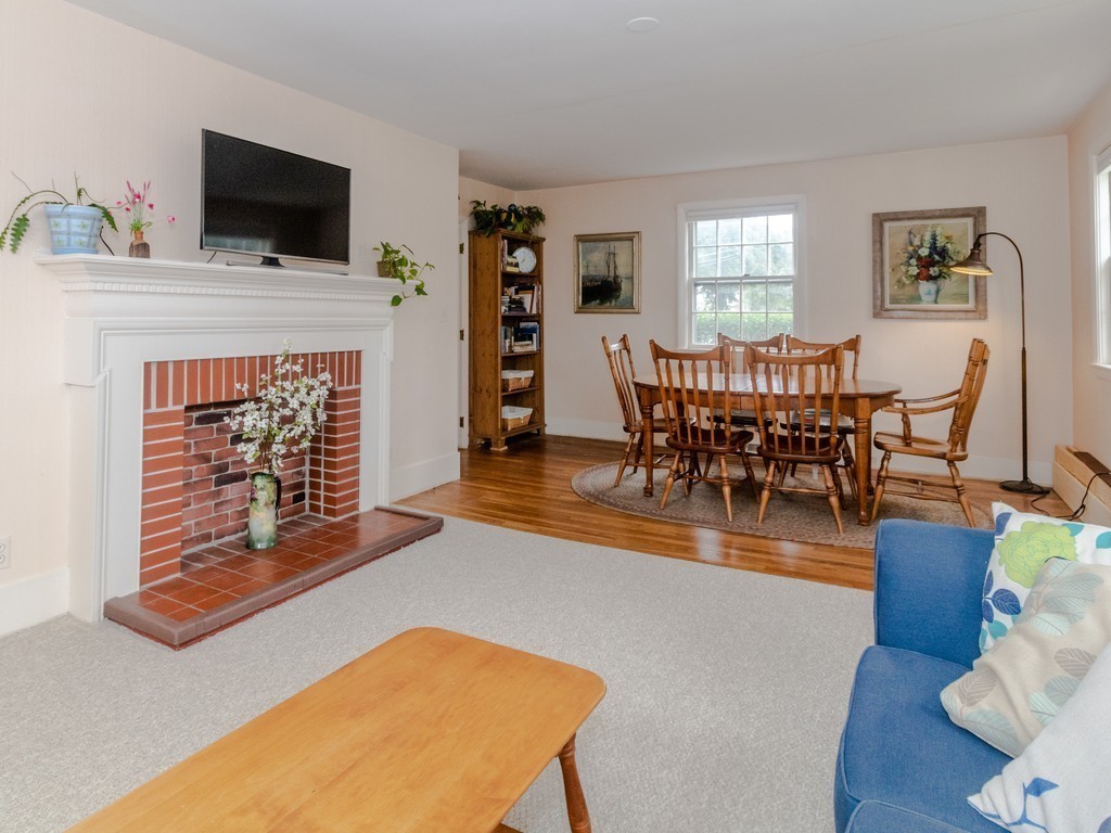 86 Potter Road Waltham, MA 02453 - Photo 11 of 28 Gallery Image 11