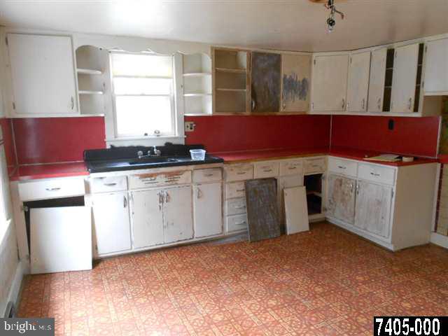 12568 Winterstown Road Felton, PA 17322 - Photo 3 of 10 Gallery Image 3