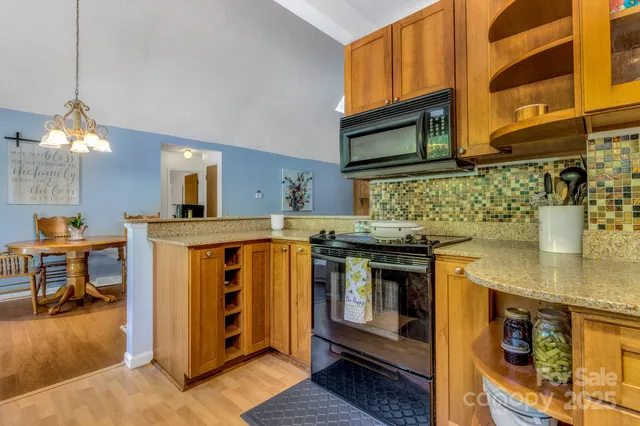 $465,000 | 5 Fairway Drive, Arden, NC 28704