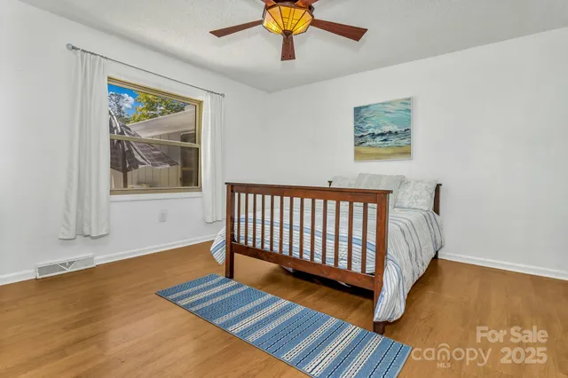 $465,000 | 5 Fairway Drive, Arden, NC 28704