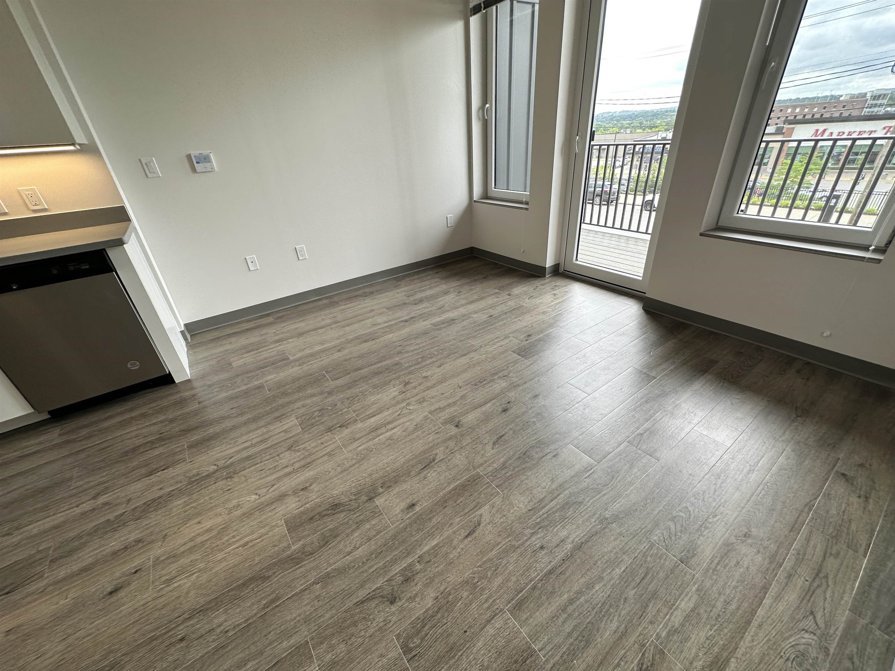409 Elm Street, Unit 207 Manchester, NH 03101 - Photo 16 of 38