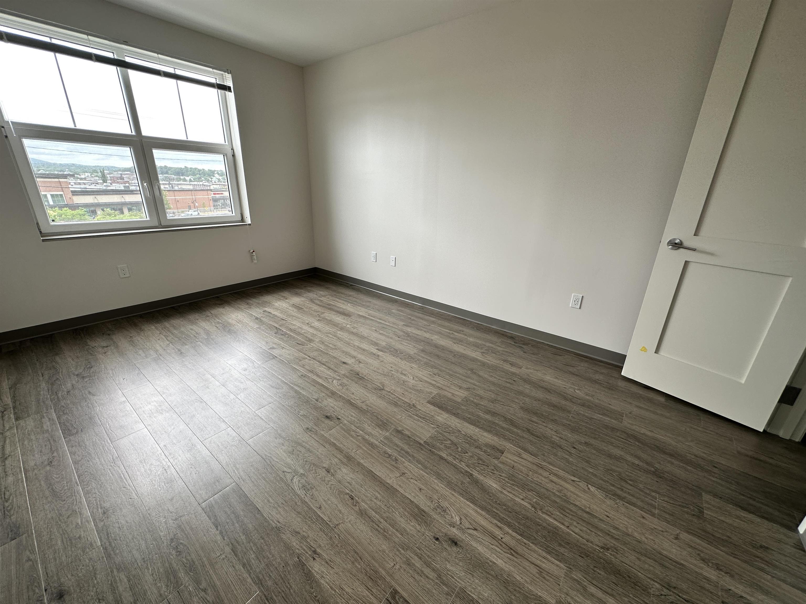 409 Elm Street, Unit 207 Manchester, NH 03101 - Photo 19 of 38