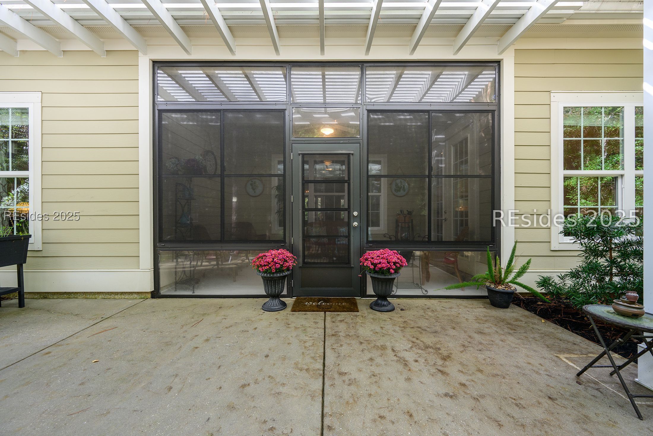 17 Cutter Circle Bluffton, SC 29909 - Photo 34 of 42 Screened porch, lanai, patio