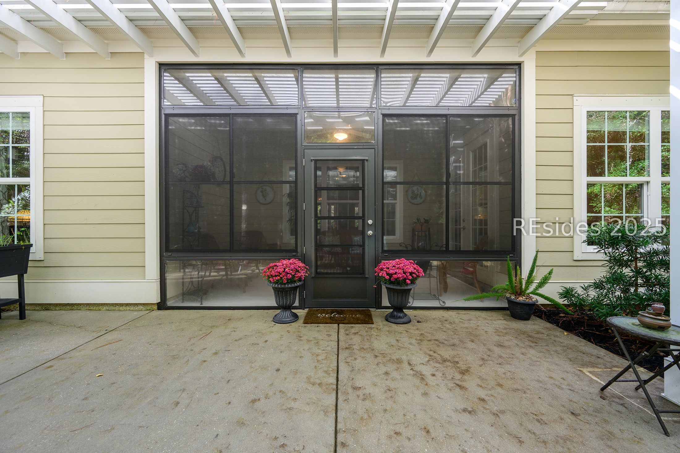 17 Cutter Circle Bluffton, SC 29909 - Photo 34 of 43 Screened porch, lanai, patio