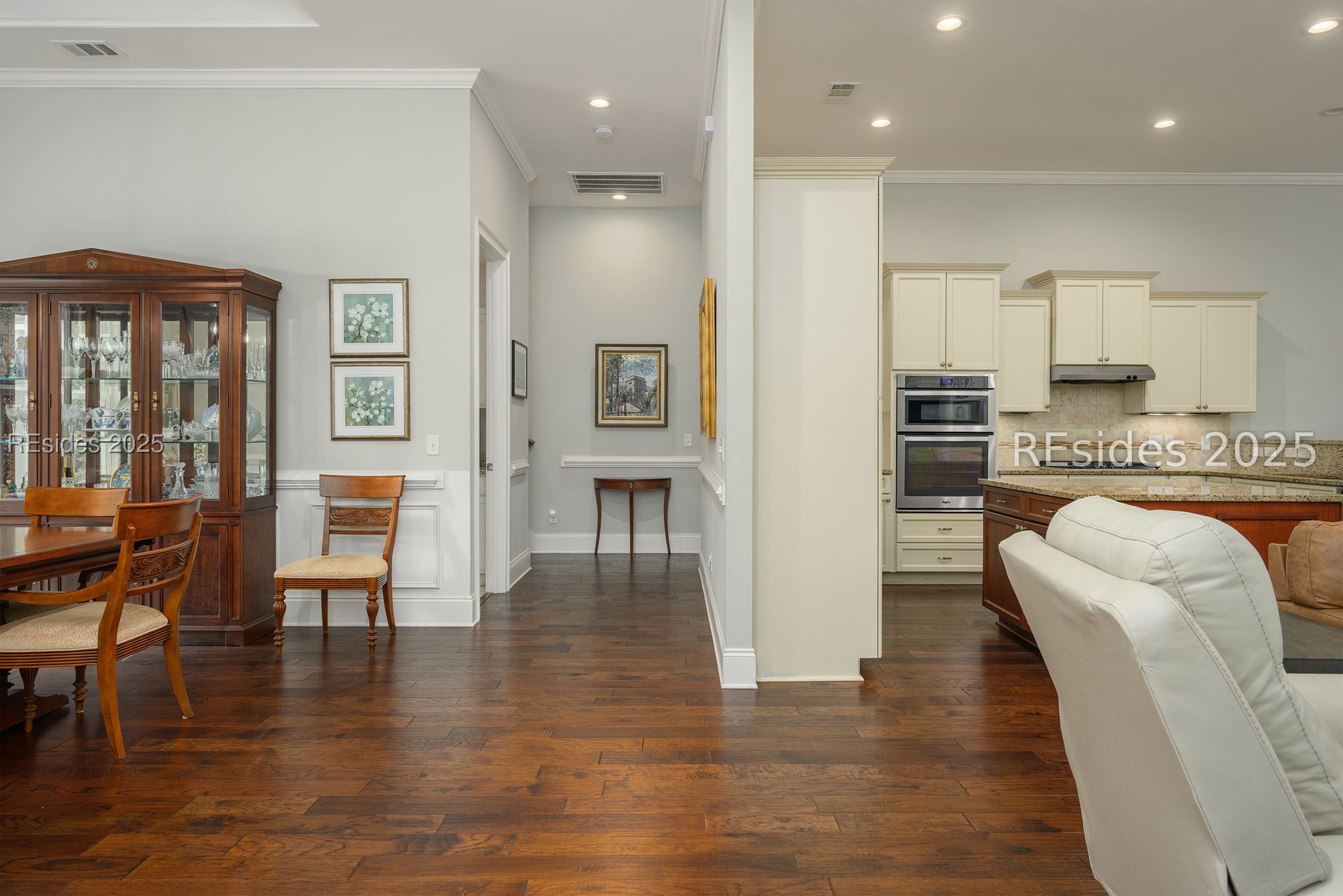 17 Cutter Circle Bluffton, SC 29909 - Photo 8 of 42 Serving the formal dining room is a modern kitchen