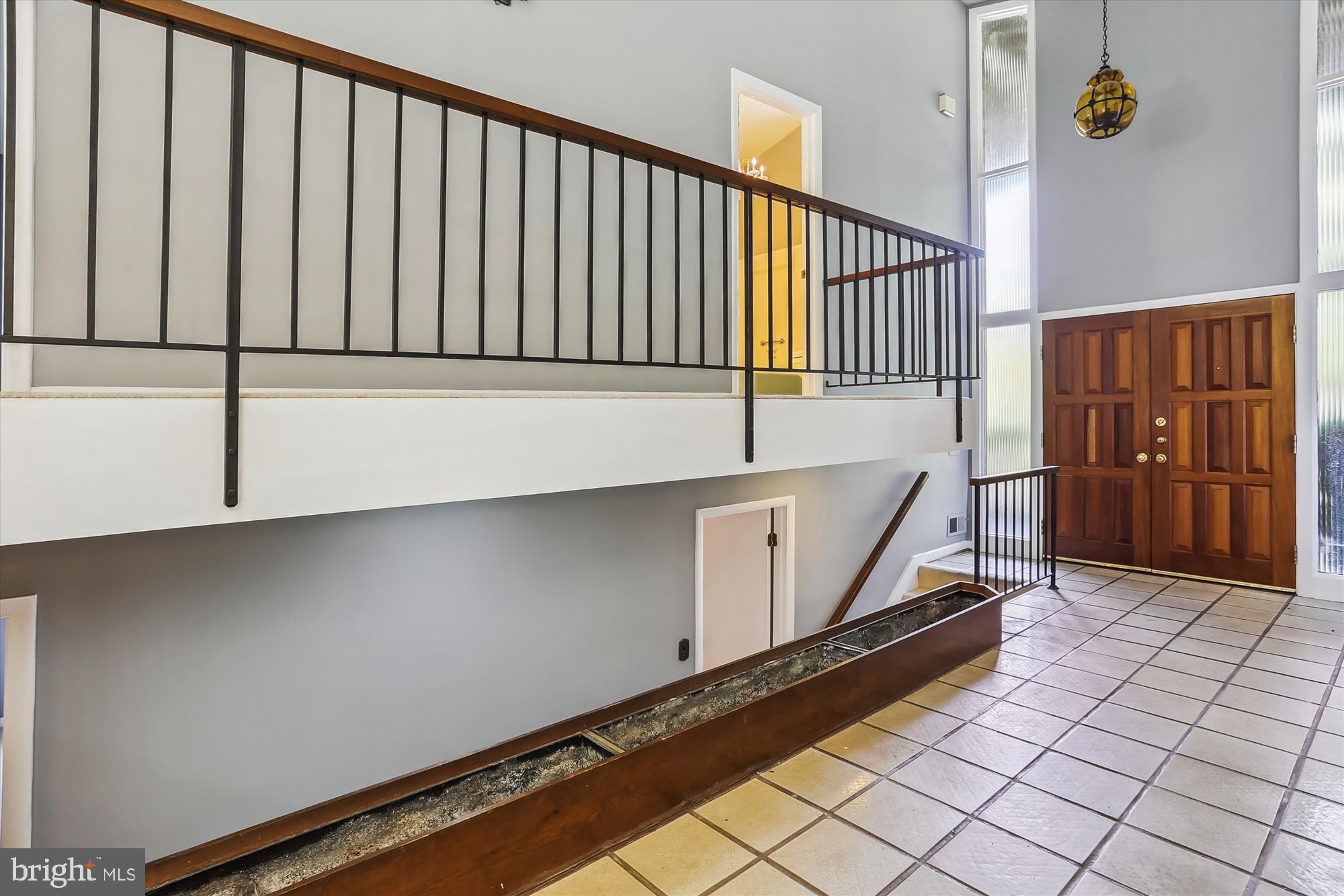 6504 Ridgeway Drive Springfield, VA 22150 - Photo 16 of 50 Main Level, Entrance