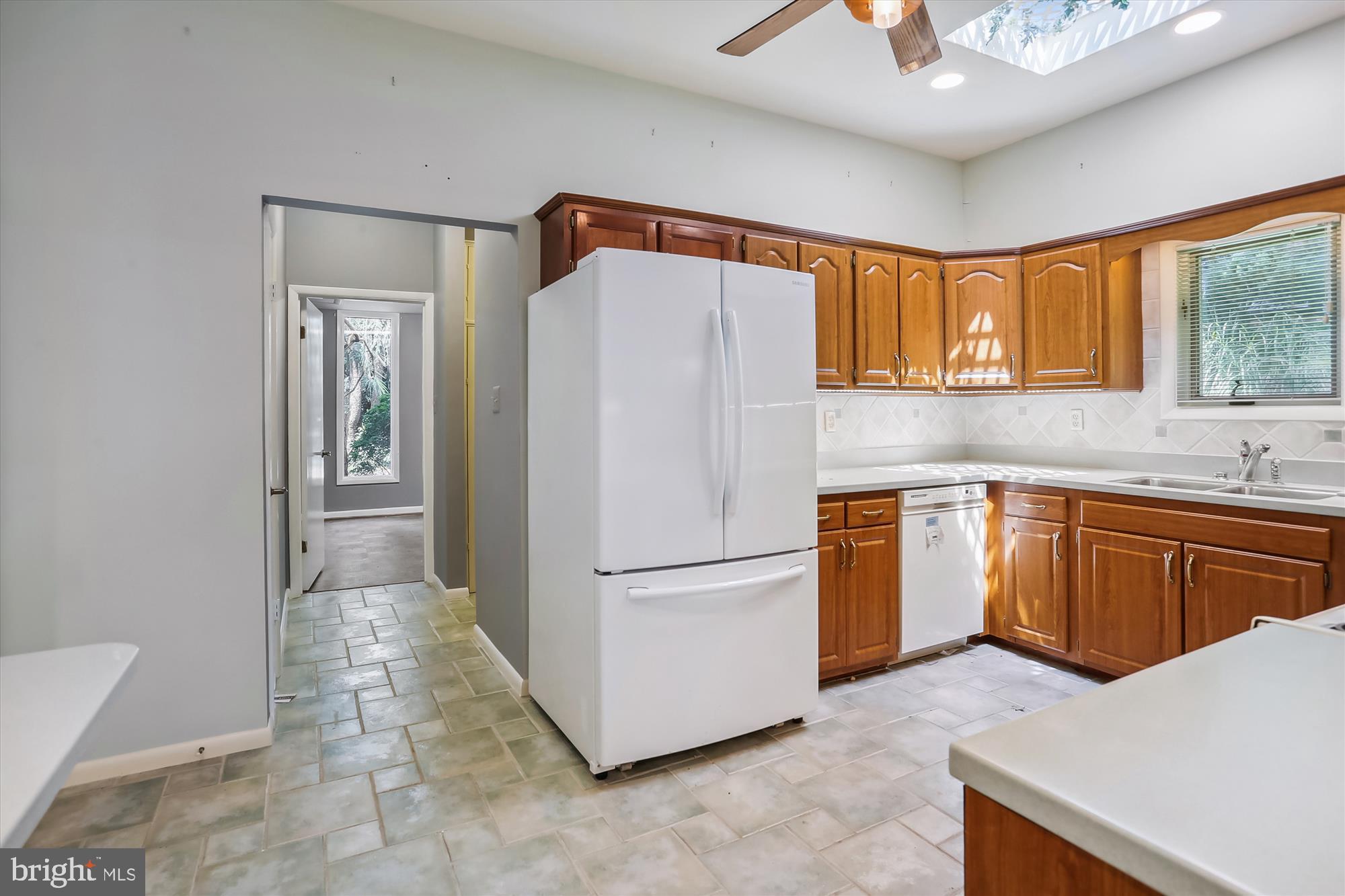 6504 Ridgeway Drive Springfield, VA 22150 - Photo 21 of 50 Main Level, Kitchen