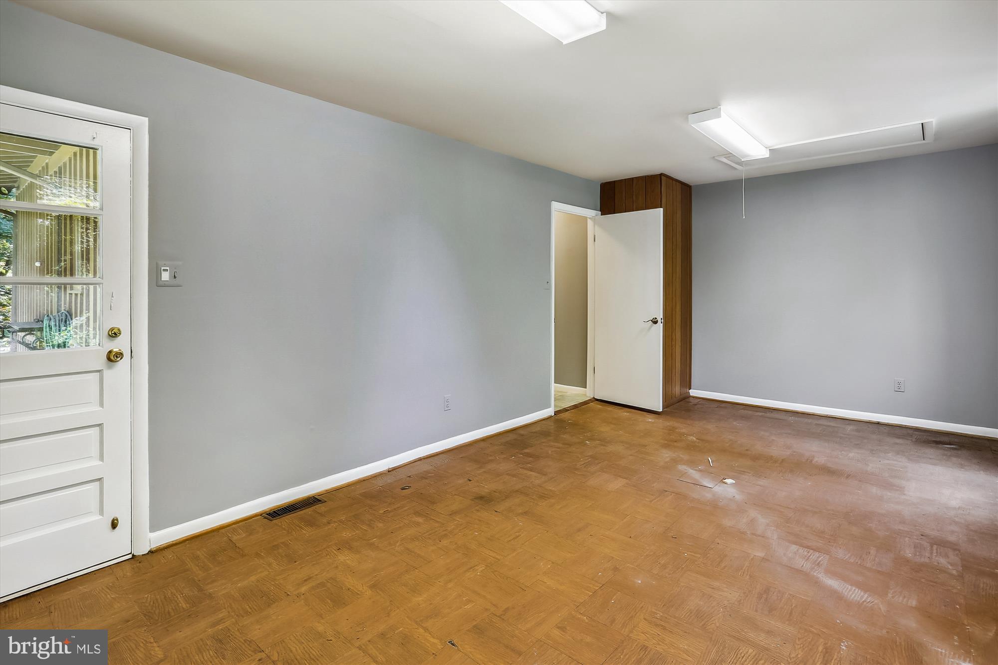 6504 Ridgeway Drive Springfield, VA 22150 - Photo 26 of 50 Main Level, Den