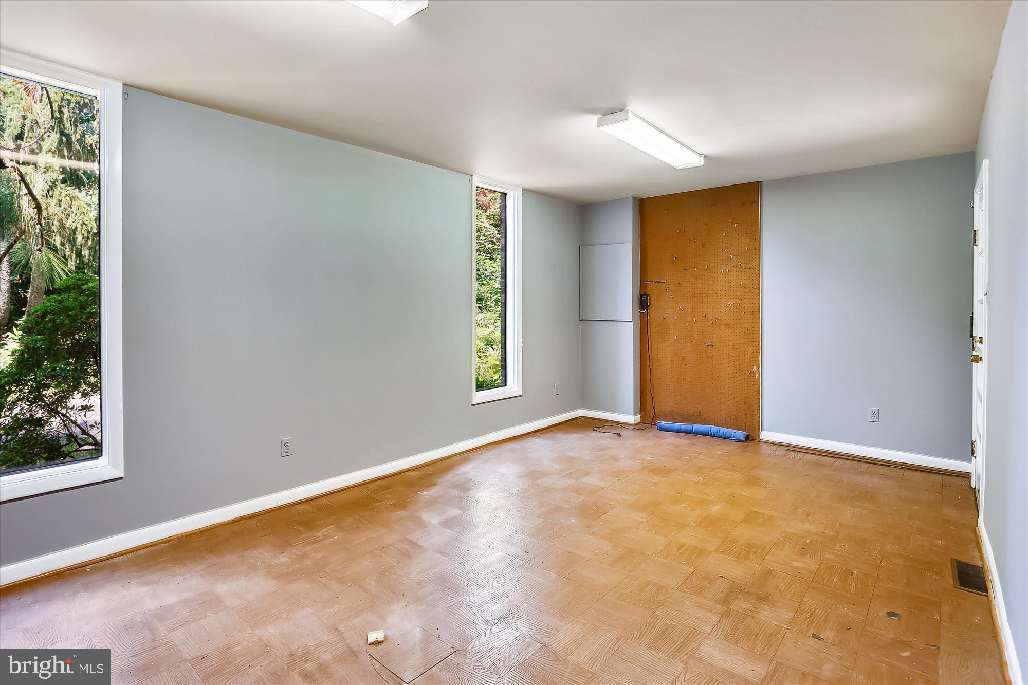 6504 Ridgeway Drive Springfield, VA 22150 - Photo 27 of 50 Main Level, Den