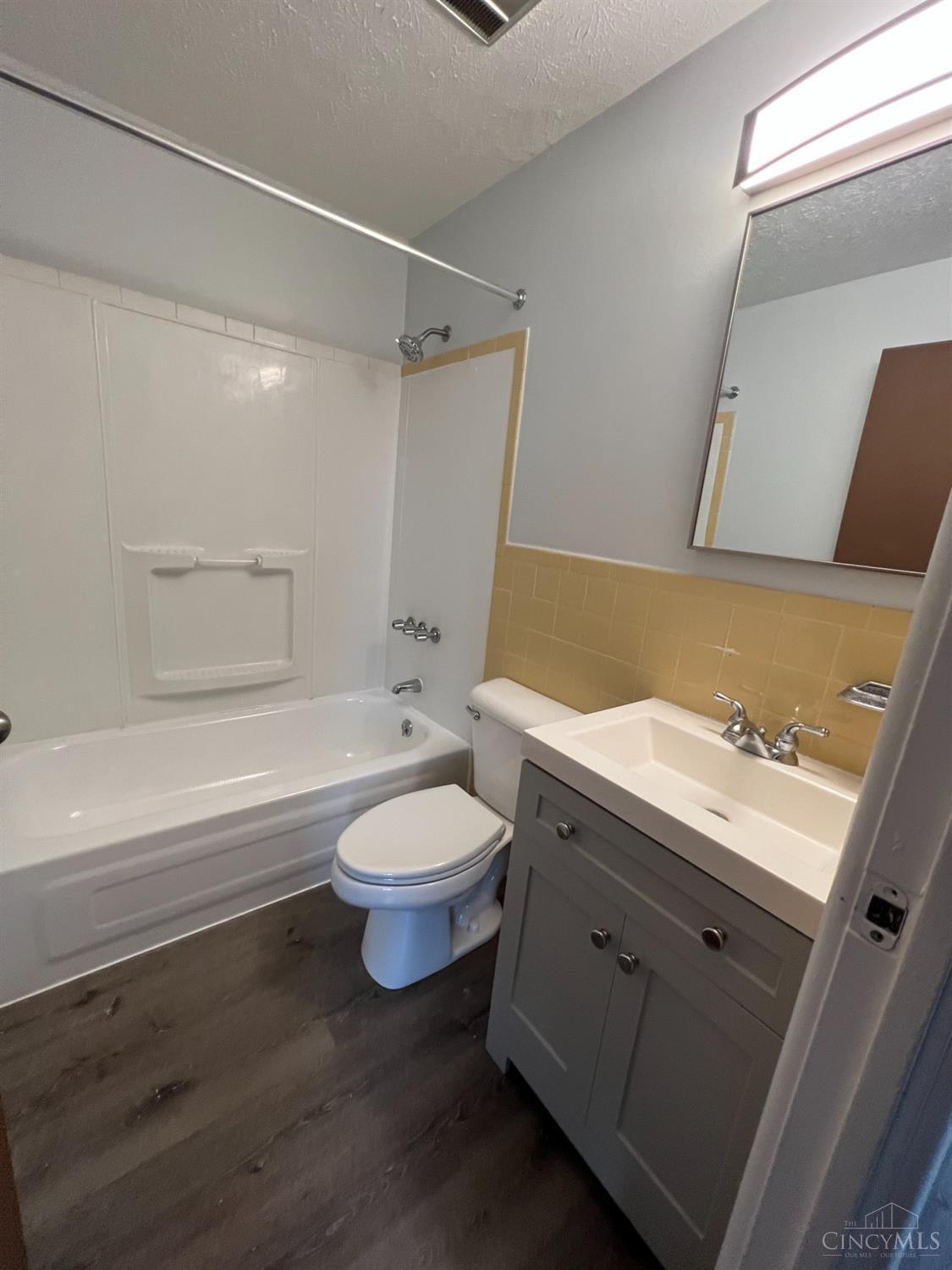 5617 Cheviot Road, Unit 6 Cincinnati, OH 45247 - Photo 7 of 11