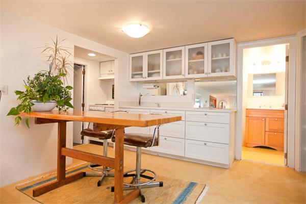 19 Beach Road Hingham, MA 02043 - Photo 13 of 25 Gallery Image 13