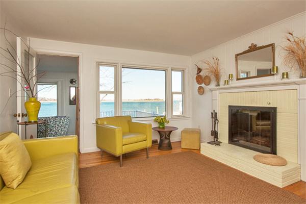 19 Beach Road Hingham, MA 02043 - Photo 4 of 25 Gallery Image 4