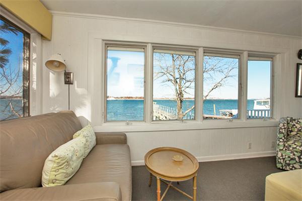 19 Beach Road Hingham, MA 02043 - Photo 5 of 25 Gallery Image 5