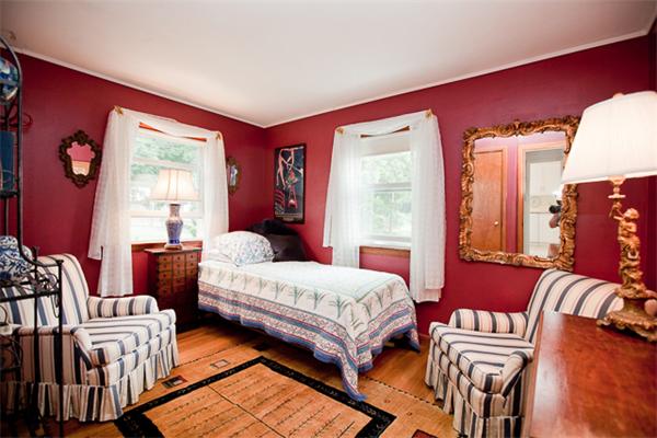 19 Beach Road Hingham, MA 02043 - Photo 10 of 25 Gallery Image 10