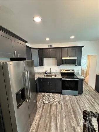 $2,000 | 911 Crosby Street, Savannah, GA 31415