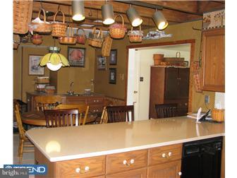 1433 Newman Road Pennsburg, PA 18073 - Photo 7 of 9 Kitchen