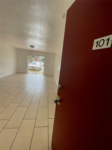 $2,850 | 4721 Northwest 7th Street, Unit 10112, Miami, FL 33126