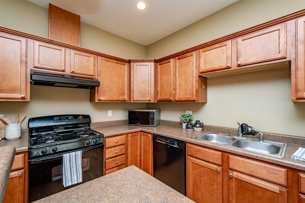 733 Arch Rock Road Iowa City, IA 52245 - Photo 16 of 27 Gallery Image 16