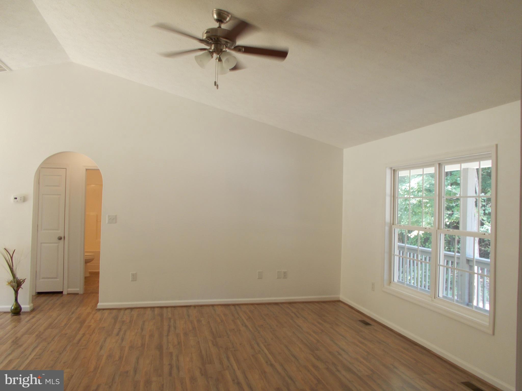 321 White Walnut Road Louisa, VA 23093 - Photo 6 of 30 Family Room