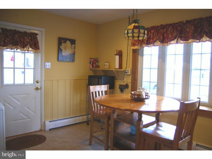 2835 Neptune Road Philadelphia, PA 19154 - Photo 11 of 18 Kitchen