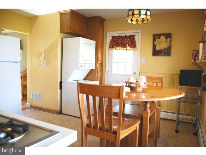 2835 Neptune Road Philadelphia, PA 19154 - Photo 10 of 18 Kitchen