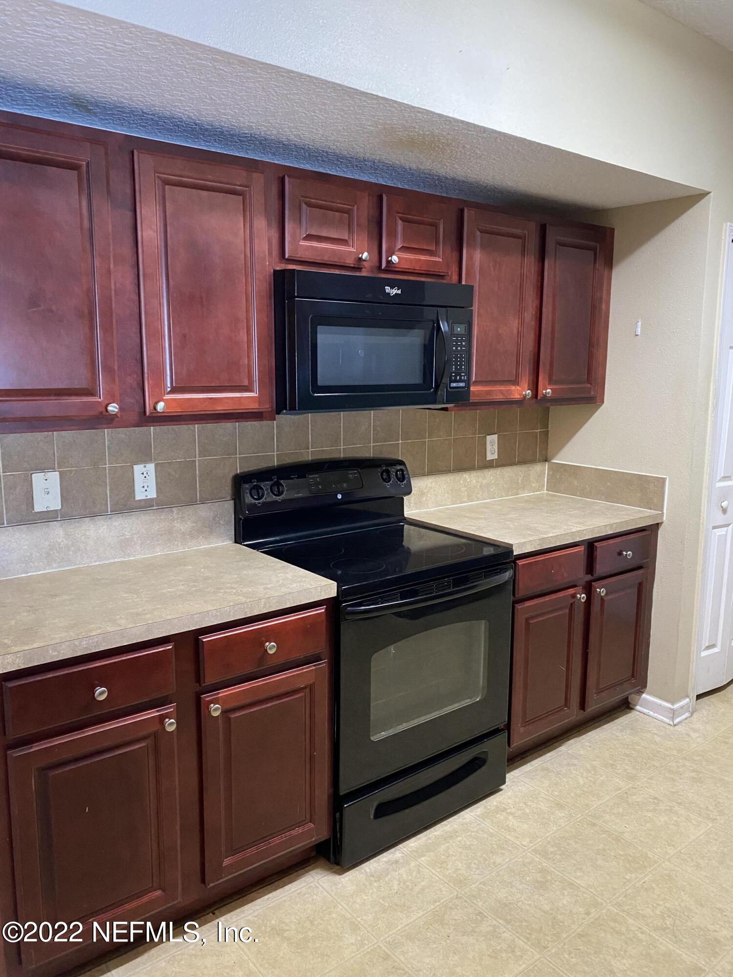 3671 Kirkpatrick Circle, Unit 6 Jacksonville, FL 32210 - Photo 2 of 14 KITCHEN-VIEW1