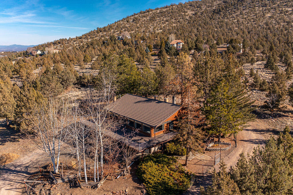 11322 Southwest Red Cloud Road Powell Butte, OR 97753 - Photo 1 of 35 RileyVisuals-34