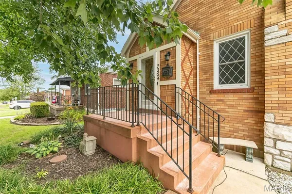 $459,900 | 7324 Weil Avenue, Shrewsbury, MO 63119