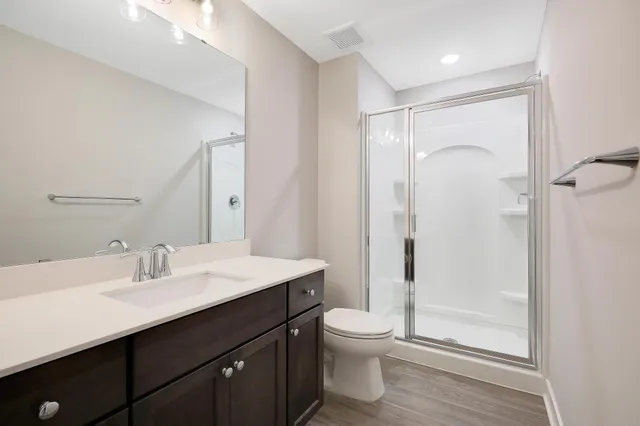 $579,900 | 1539 Creekwood Drive, New Richmond, WI 54017