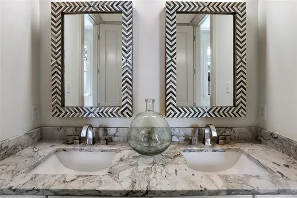 $10,000 | 536 Nashville Avenue, New Orleans, LA 70115