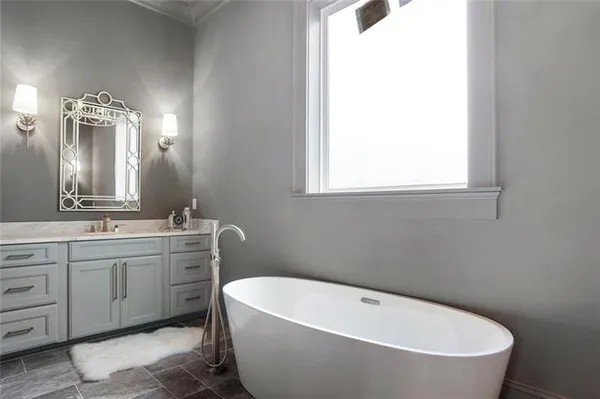 $10,000 | 536 Nashville Avenue, New Orleans, LA 70115