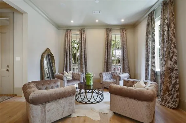 $10,000 | 536 Nashville Avenue, New Orleans, LA 70115