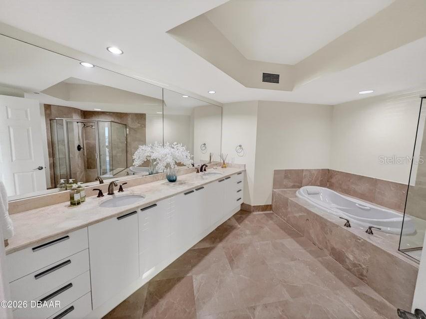 241 Riverside Drive, Unit 510 Daytona Beach, FL 32117 - Photo 22 of 77